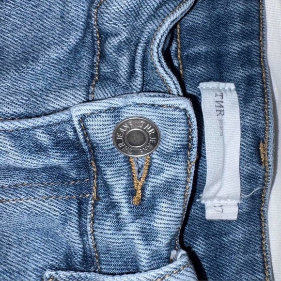 Zara Women's Straight Leg Jeans in Blue - Picture 3 of 3